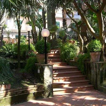 Aparthotel Anna Massa Lubrense