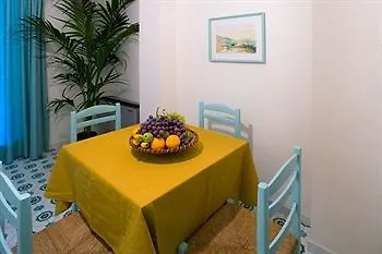 Aparthotel Anna 3*