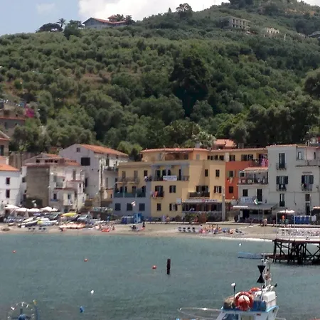 Anna Aparthotel 3*