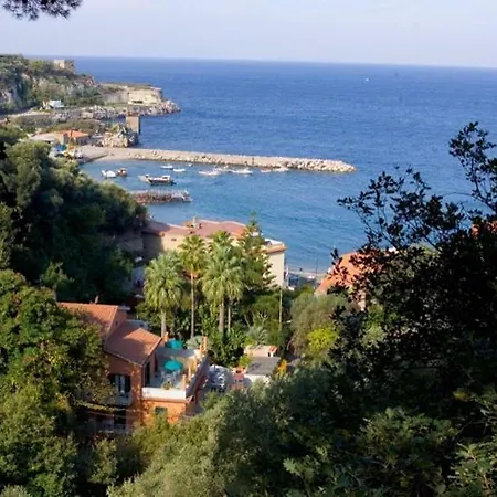 Aparthotel Anna Massa Lubrense