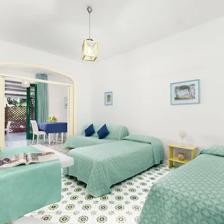 Anna Aparthotel